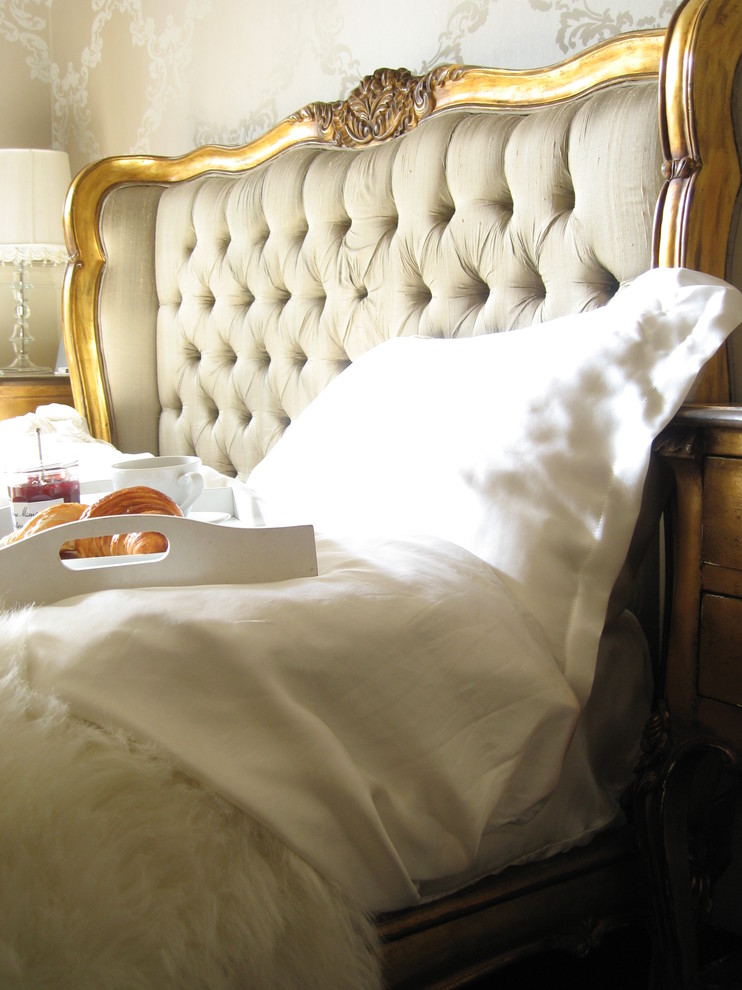 Example of a classic bedroom design in Sussex