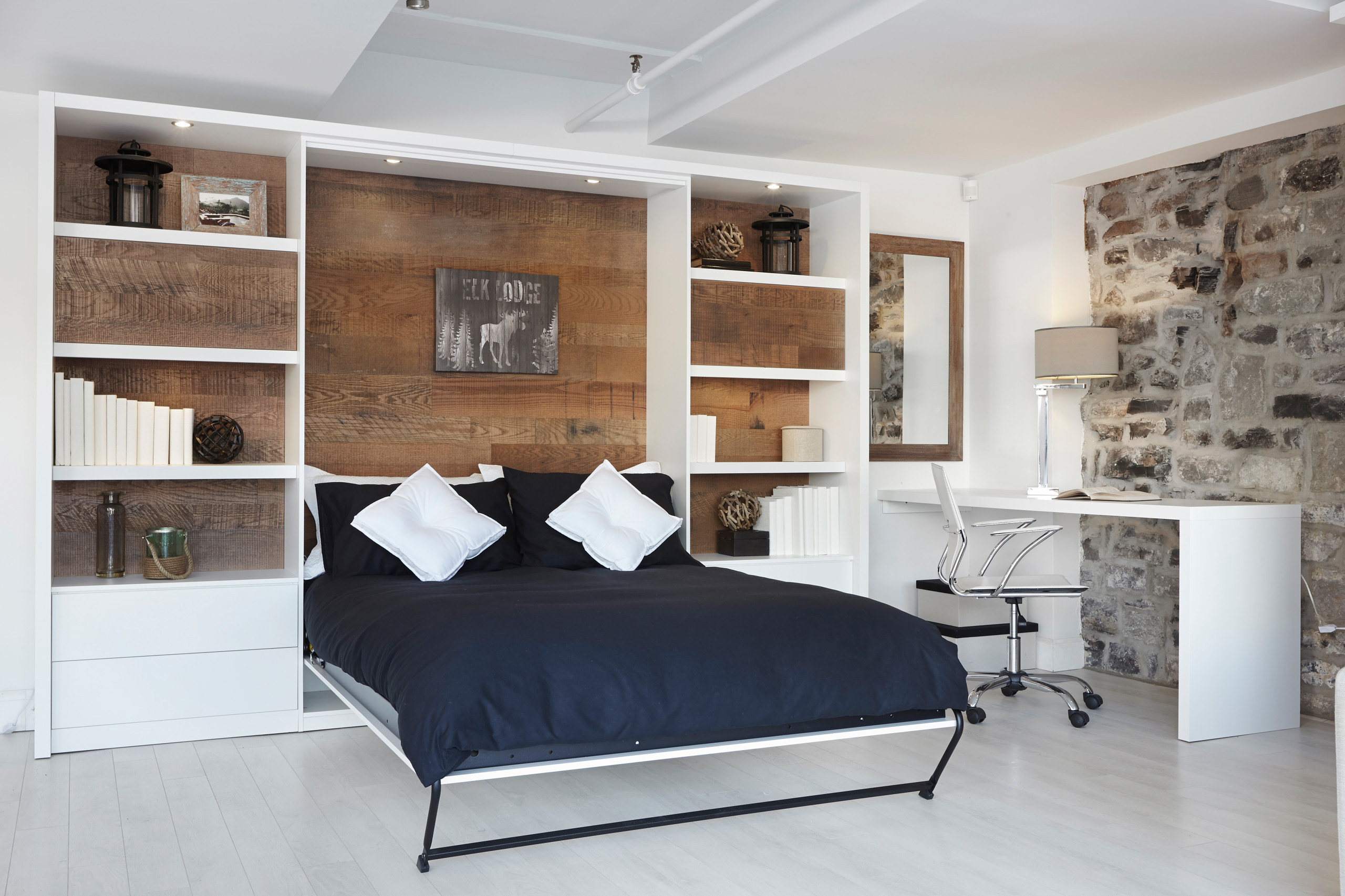 Vertical wall bed | Lits escamotables verticaux - Industrial - Bedroom -  Montreal - by Limuro | Houzz