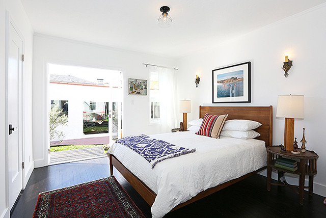 Eclectic bedroom photo in Los Angeles