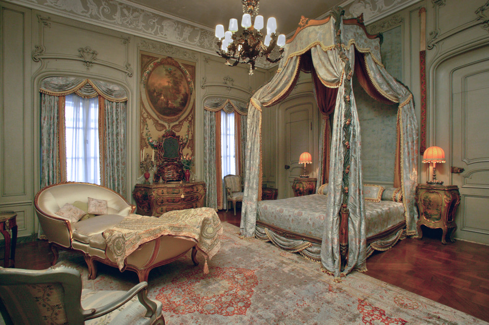 Пример оригинального дизайна: гостевая спальня среднего размера, (комната для гостей) в средиземноморском стиле с бежевыми стенами
