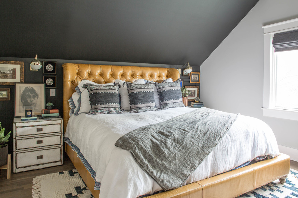Idéer för att renovera ett vintage sovrum, med grå väggar
