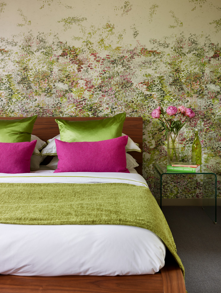 Идея дизайна: гостевая спальня (комната для гостей) в современном стиле с ковровым покрытием без камина