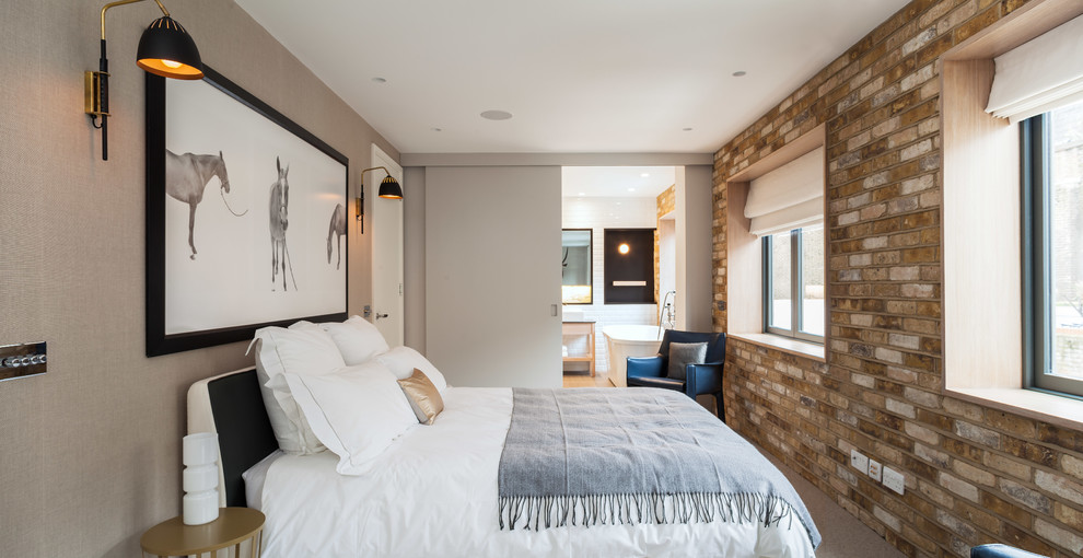 Inspiration för ett funkis sovrum, med beige väggar