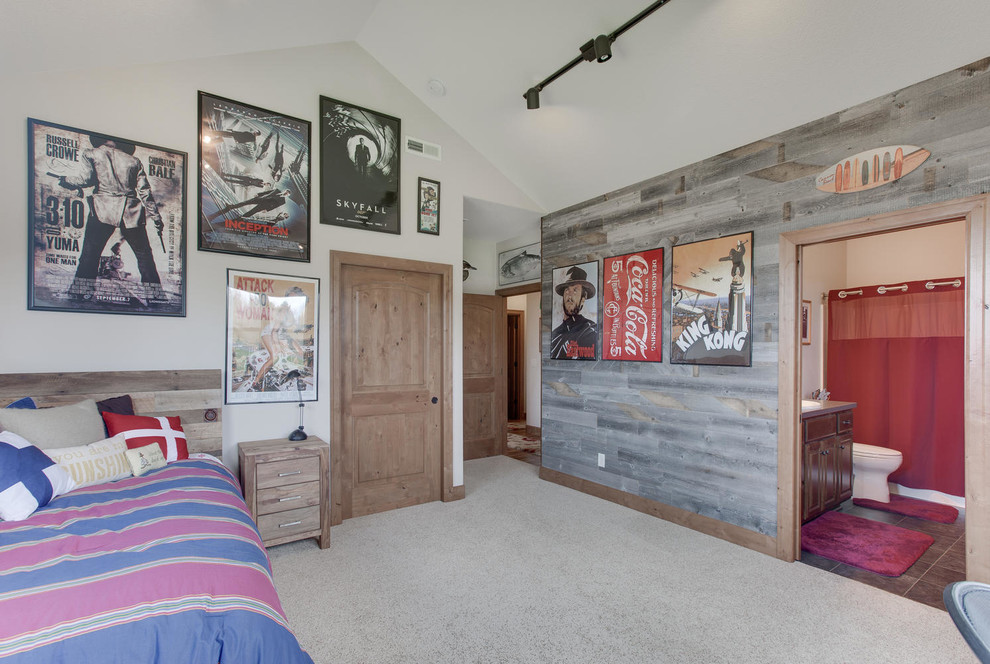 Example of a mid-sized arts and crafts carpeted bedroom design in Portland with beige walls