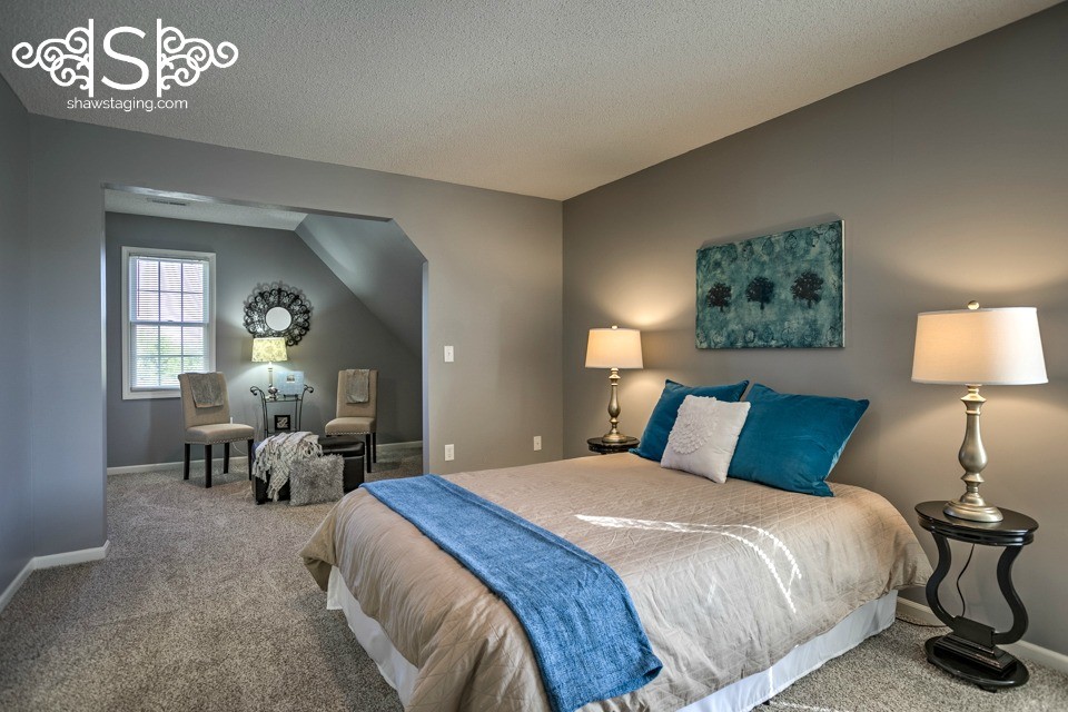 カンザスシティにある地中海スタイルのおしゃれなロフト寝室のレイアウト