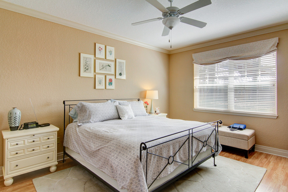 Elegant bedroom photo in Jacksonville