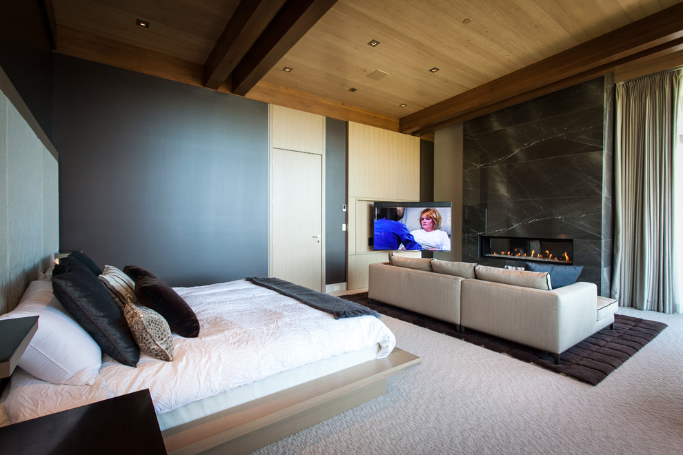 Inspiration for a large contemporary master bedroom in Vancouver.