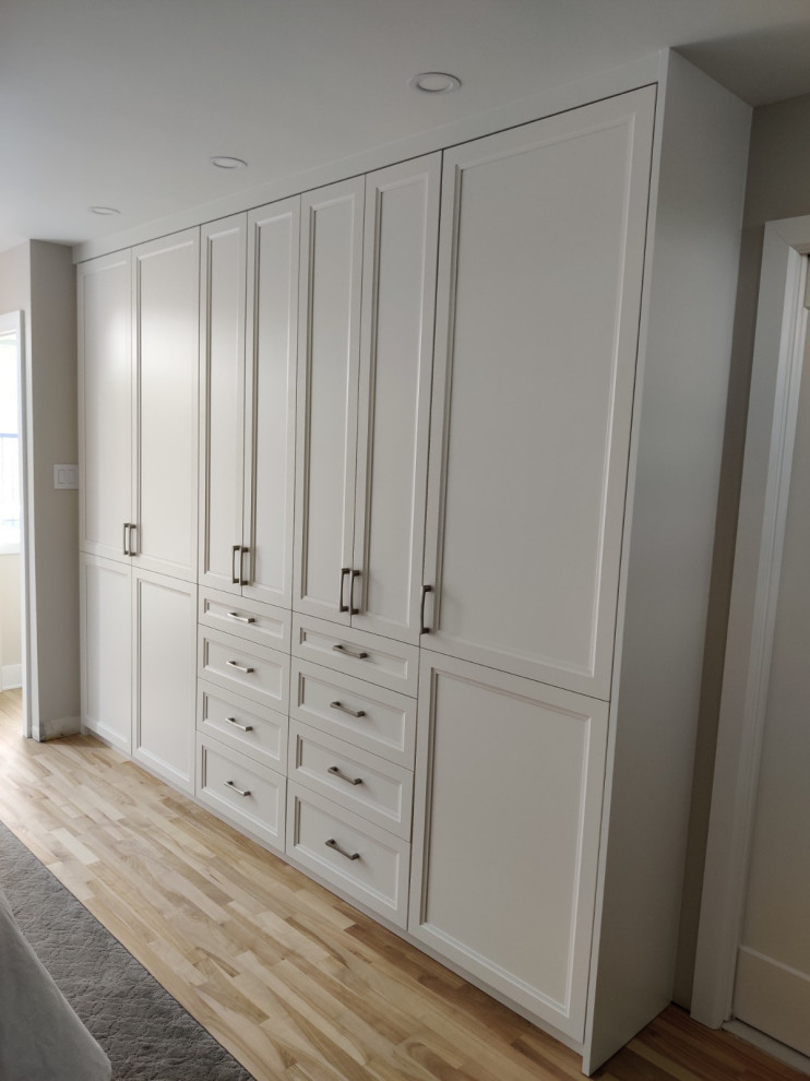 White Wardrobe with XL500 Shaker Doors and Drawer Faces - Modern ...