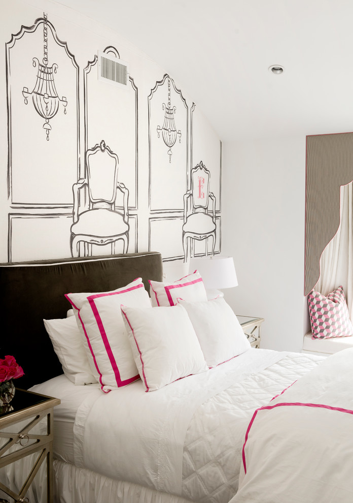 Пример оригинального дизайна: спальня в стиле неоклассика (современная классика) с белыми стенами
