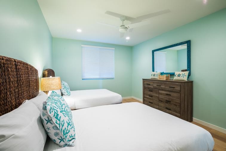 Inspiration for a small beach style guest bedroom in San Diego.