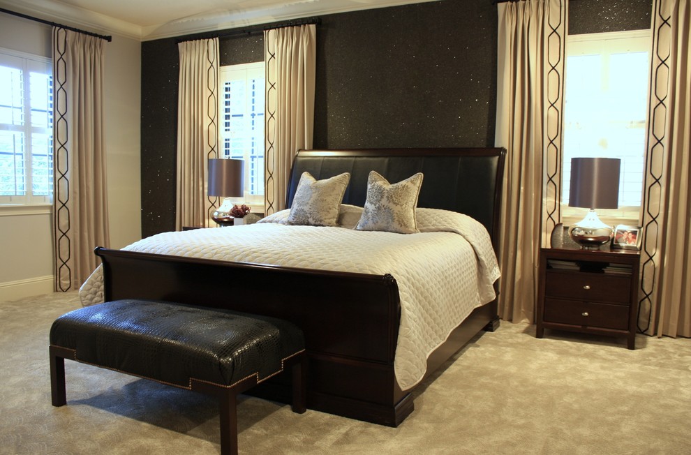 Example of a classic bedroom design in Orlando