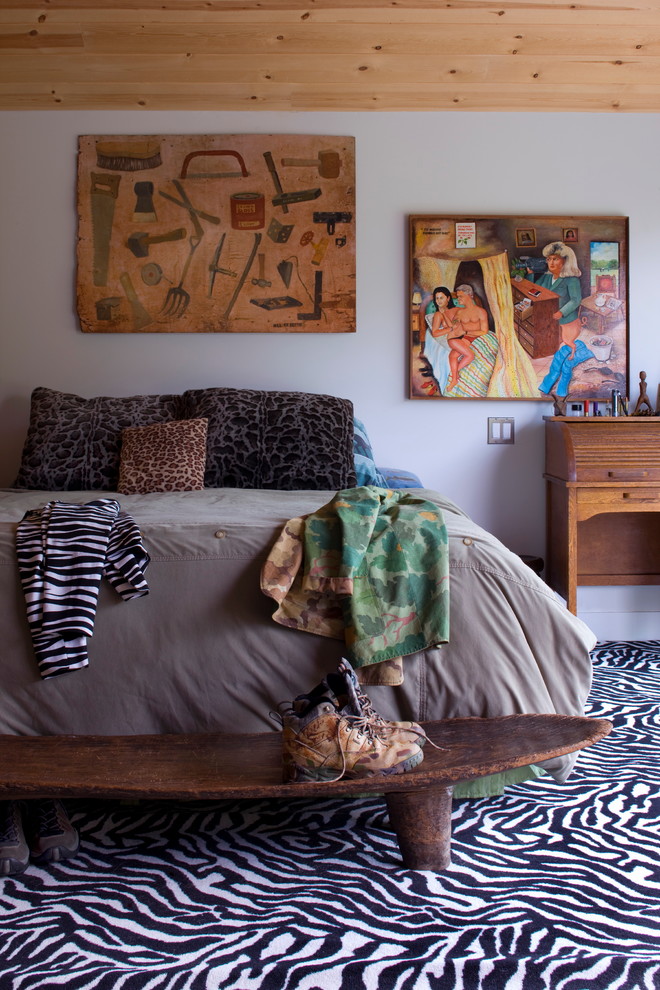 Свежая идея для дизайна: спальня в стиле модернизм с серыми стенами - отличное фото интерьера