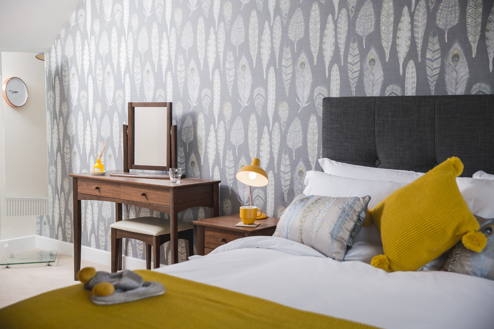 Idée de décoration pour une chambre grise et jaune minimaliste.