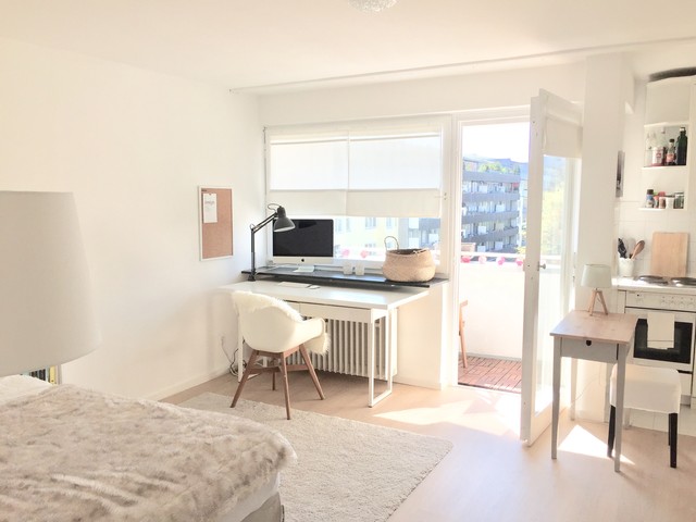 Appartement etudiante à Munich, Allemagne, 22 m2, relooking - Scandinavian - Home Office & Library - Munich - by DS HOME STAGING | Houzz