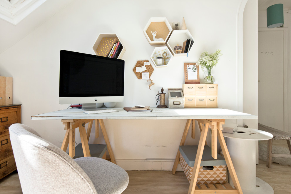 Photo of a scandi home office in Paris.