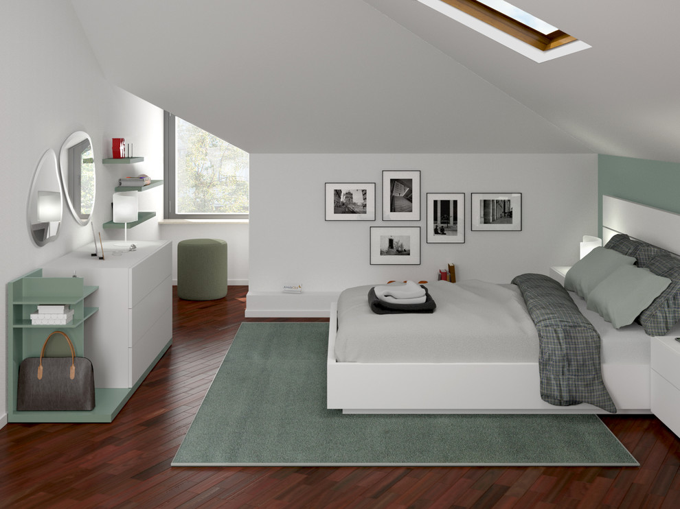 Inspiration pour une chambre parentale blanche et bois minimaliste de taille moyenne avec un mur blanc, parquet foncé, un sol marron et aucune cheminée.