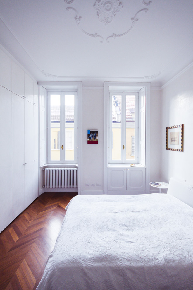 Classic bedroom in Milan.