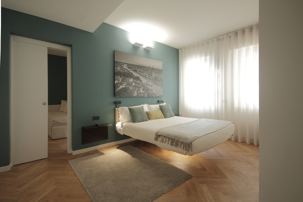 Inspiration for a modern bedroom in Venice.