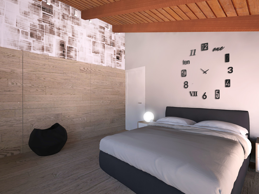 Immagine di una camera matrimoniale design di medie dimensioni con pareti beige, parquet chiaro e pavimento marrone