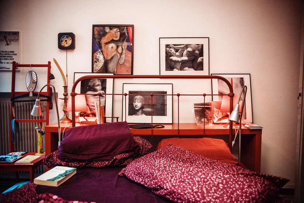 ヴェネツィアにあるエクレクティックスタイルのおしゃれな寝室