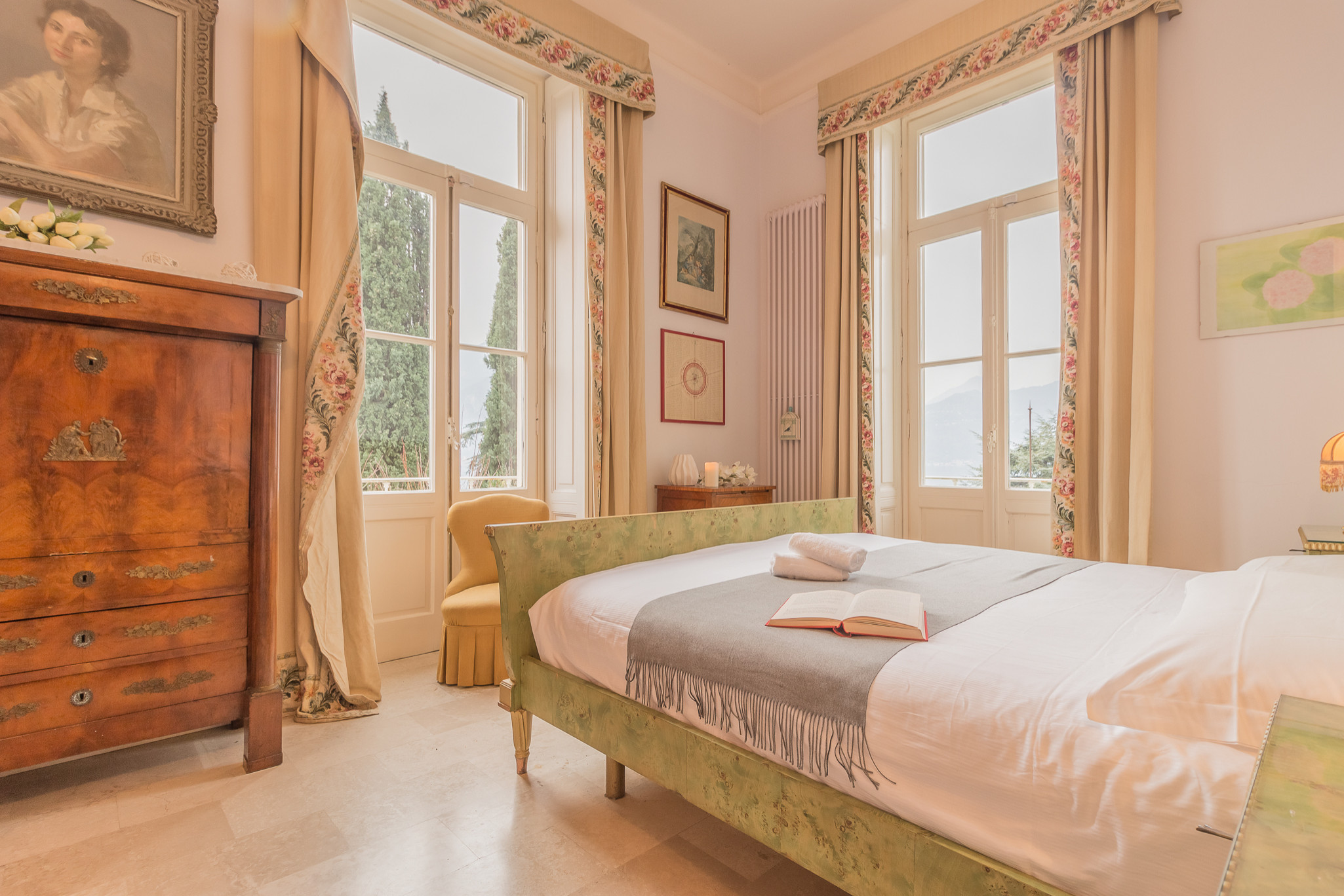 Camera da letto classica - Foto, Idee, Arredamento - Ottobre 2022 | Houzz IT