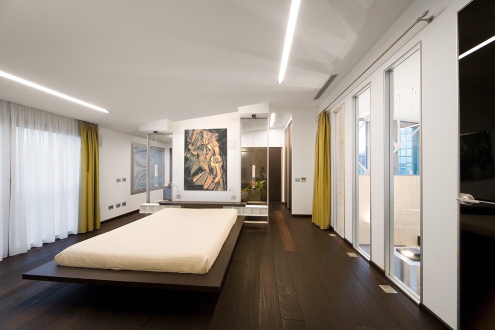Идея дизайна: большая спальня в стиле модернизм