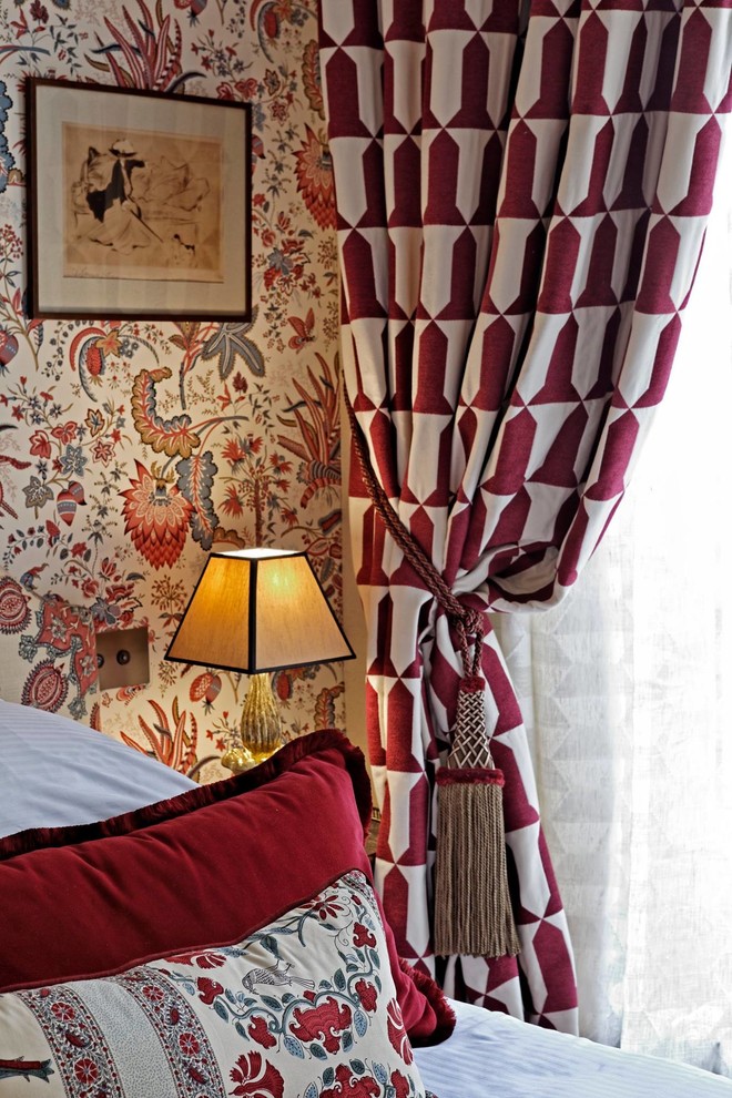 Immagine di una piccola camera da letto bohémian