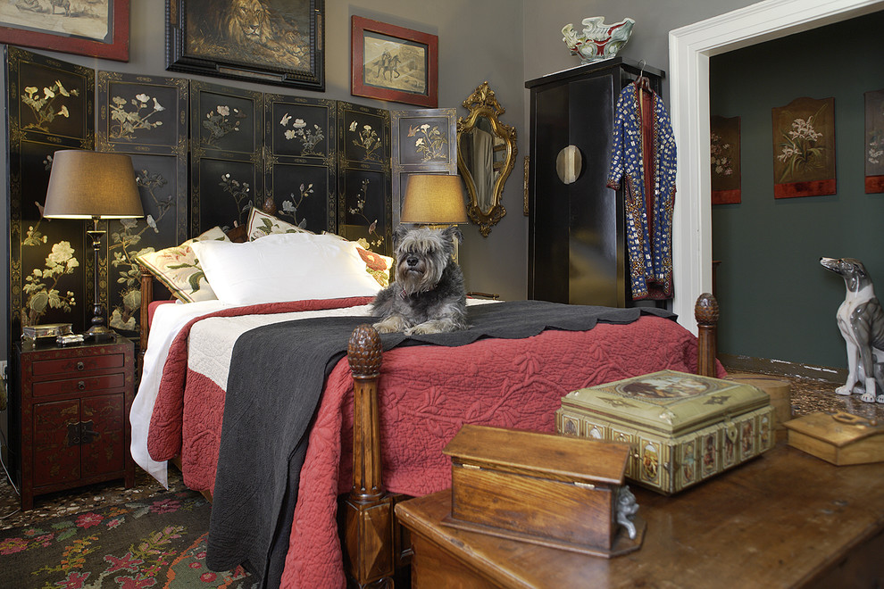 This is an example of a bohemian bedroom in Venice.