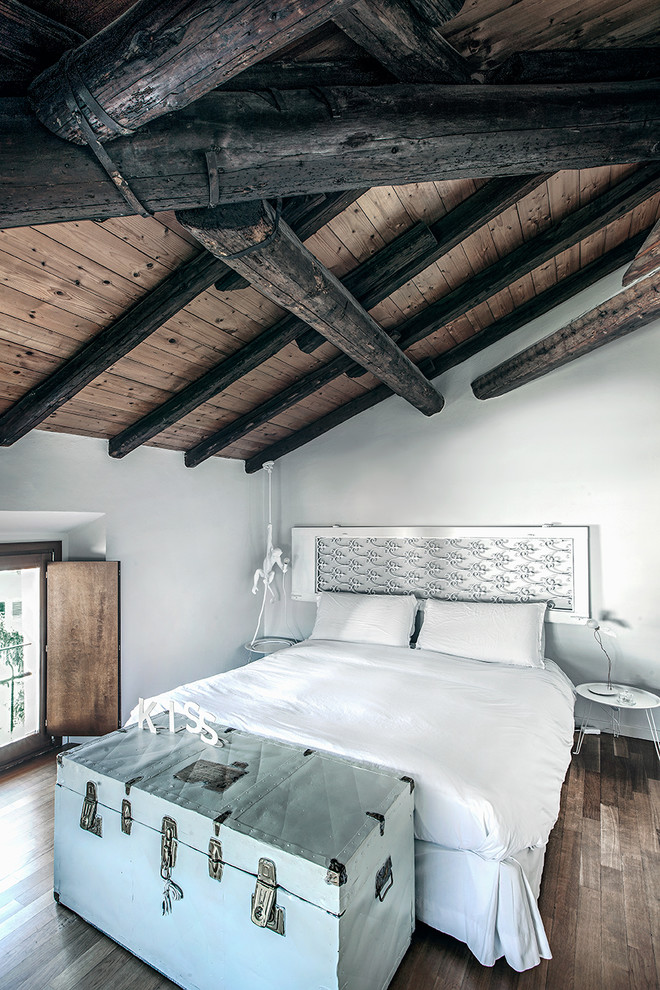 Ispirazione per una camera da letto boho chic