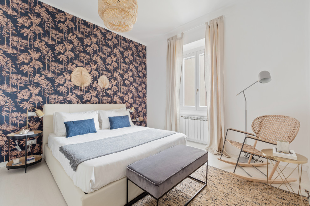 Immagine di una camera matrimoniale contemporanea di medie dimensioni con pareti bianche e pavimento beige