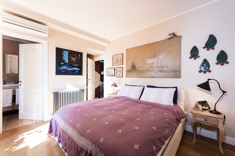 Eklektisches Schlafzimmer in Rom