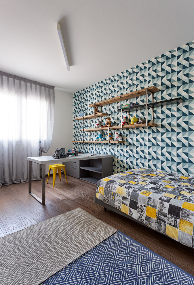 Example of a minimalist kids' room design in Bologna