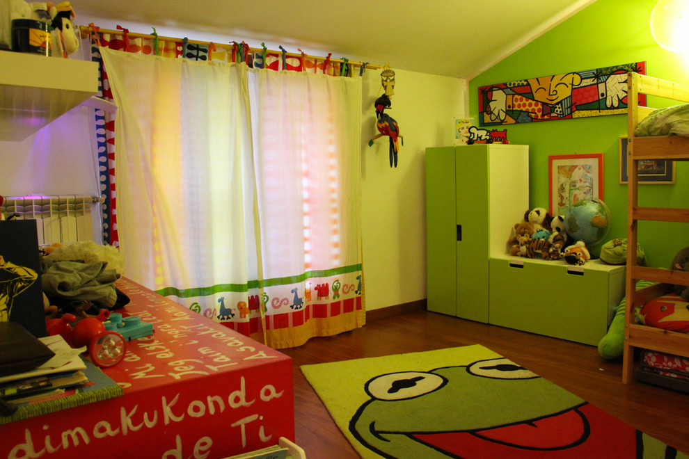 Kids' room - modern kids' room idea in Milan