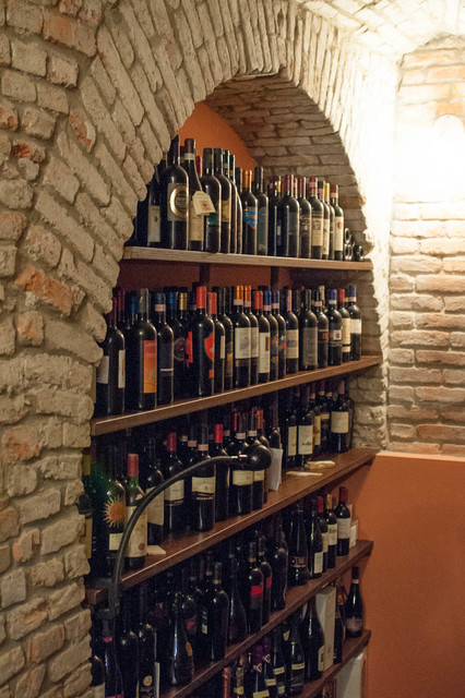 Una casa in stile | La Cantina dei vini | 80 MQ - Traditional - Wine Cellar  - Other - by Architetto Marco Finardi | Houzz