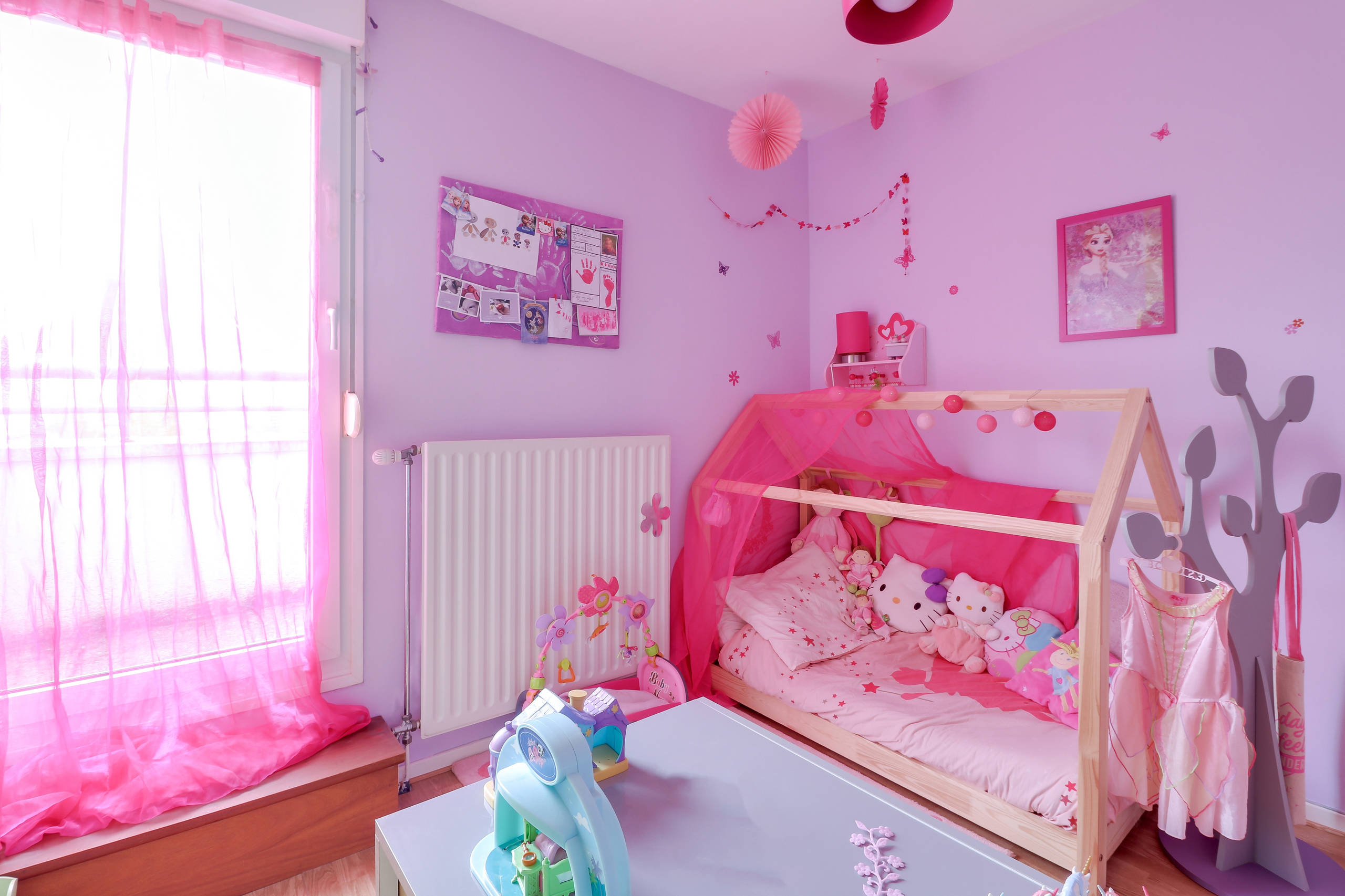 ピンクの北欧スタイルのおしゃれな子供部屋の画像 75選 - 2024年5月