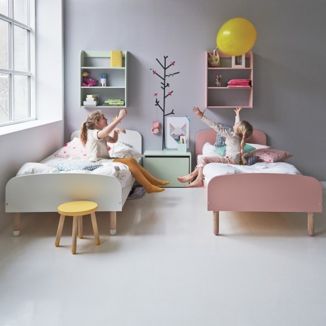 リールにある北欧スタイルのおしゃれな子供部屋の写真