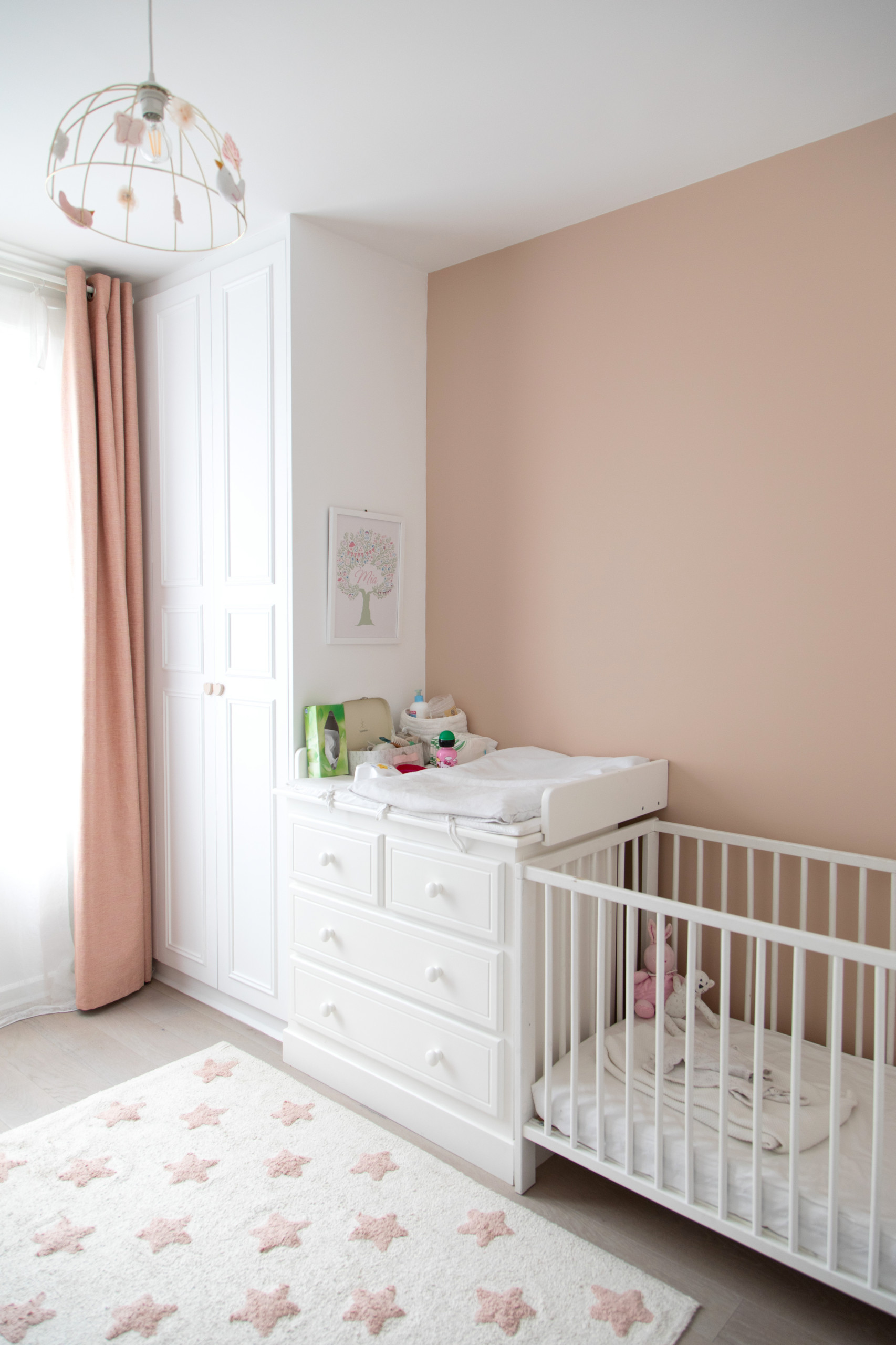 75 photos et idées déco de chambres de bébé classiques - Mai 2023 | Houzz FR