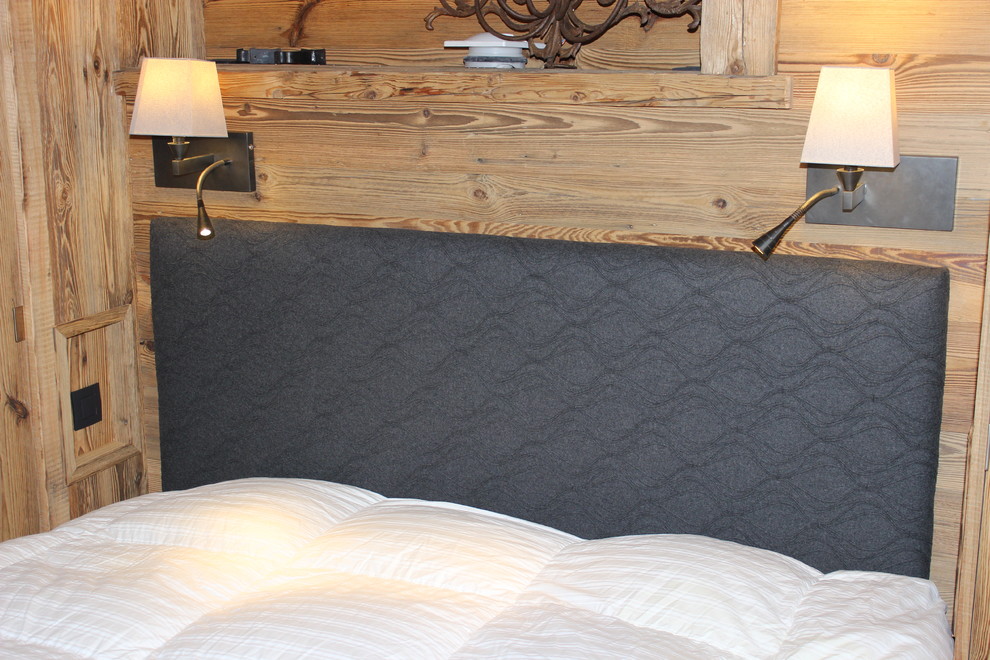Agencement et pose de tissu mural tendu Rustic Bedroom Saint — free download