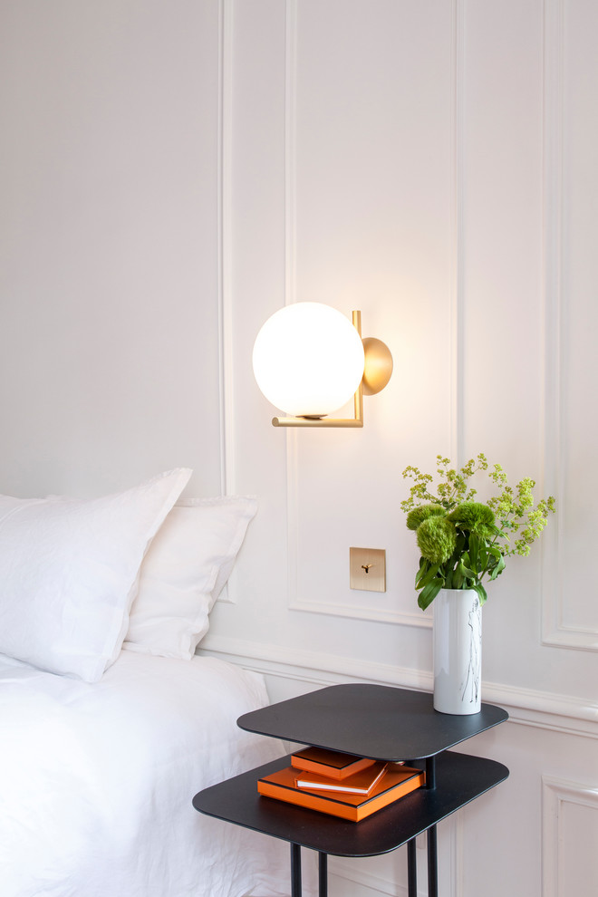 Design ideas for a classic bedroom in Paris.