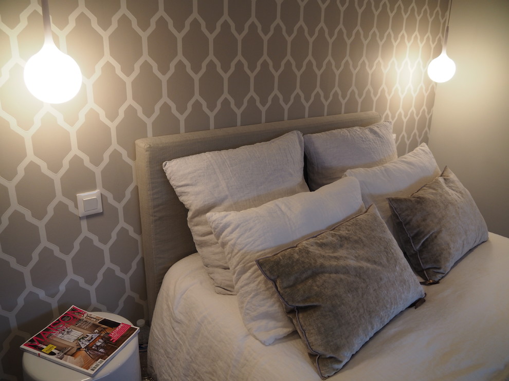 レンヌにあるコンテンポラリースタイルのおしゃれな寝室