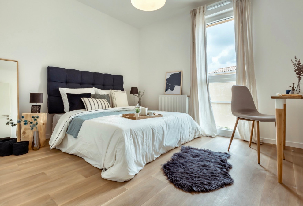 ボルドーにある北欧スタイルのおしゃれな寝室のインテリア