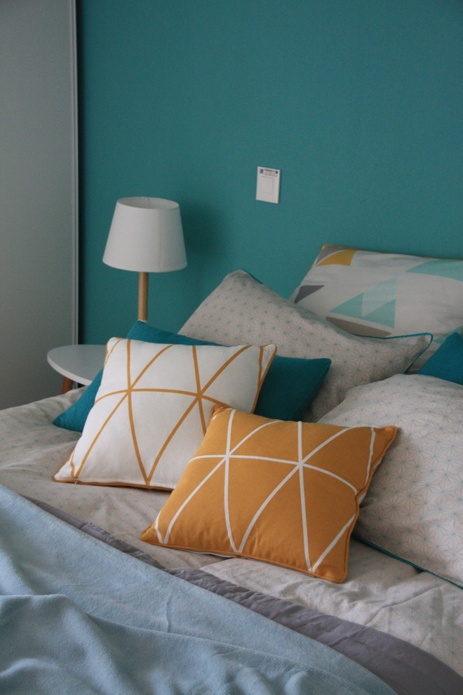 トゥールーズにある北欧スタイルのおしゃれな寝室のレイアウト