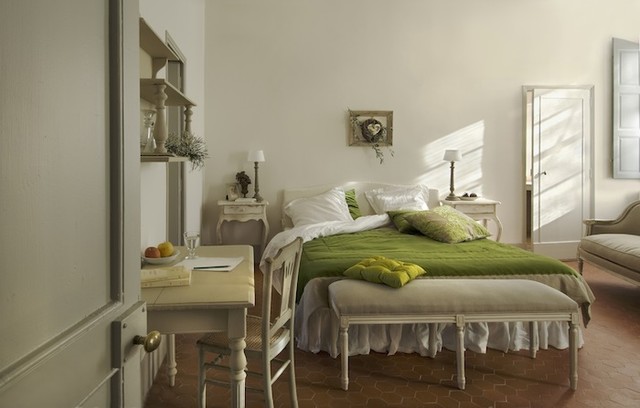 Green Bedroom - Country - Bedroom - Marseille - by Décoration et provence |  Houzz IE