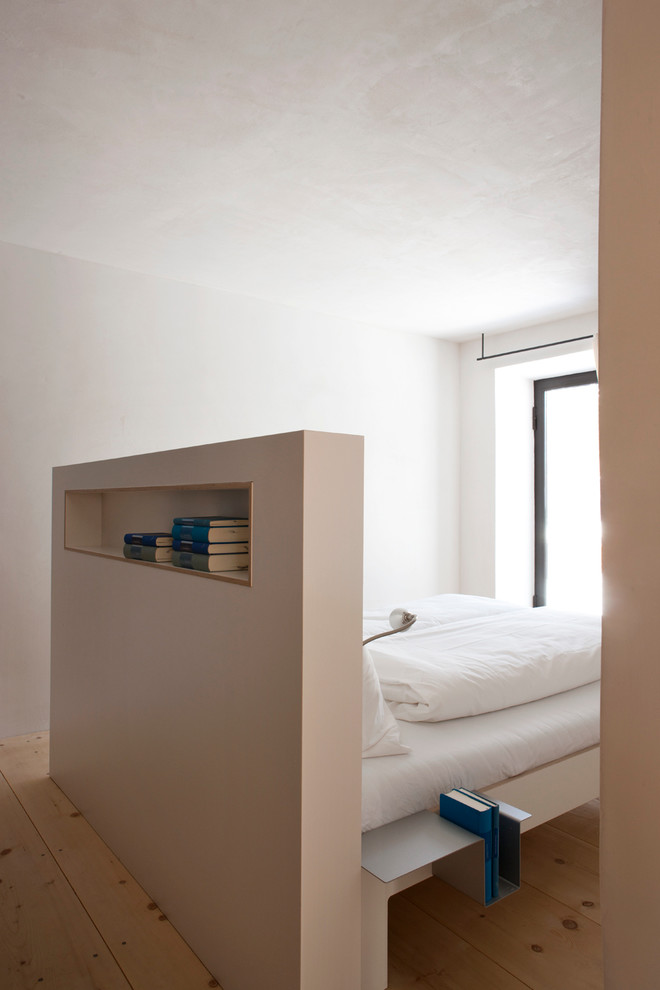 Design ideas for a bedroom in Paris.