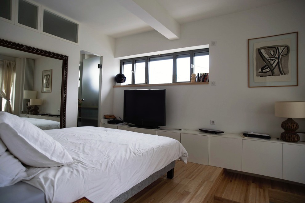 Design ideas for an industrial bedroom in Paris.