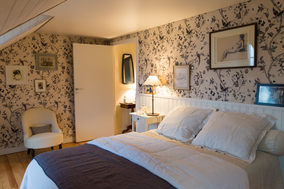 Photo of a farmhouse bedroom in Brest.