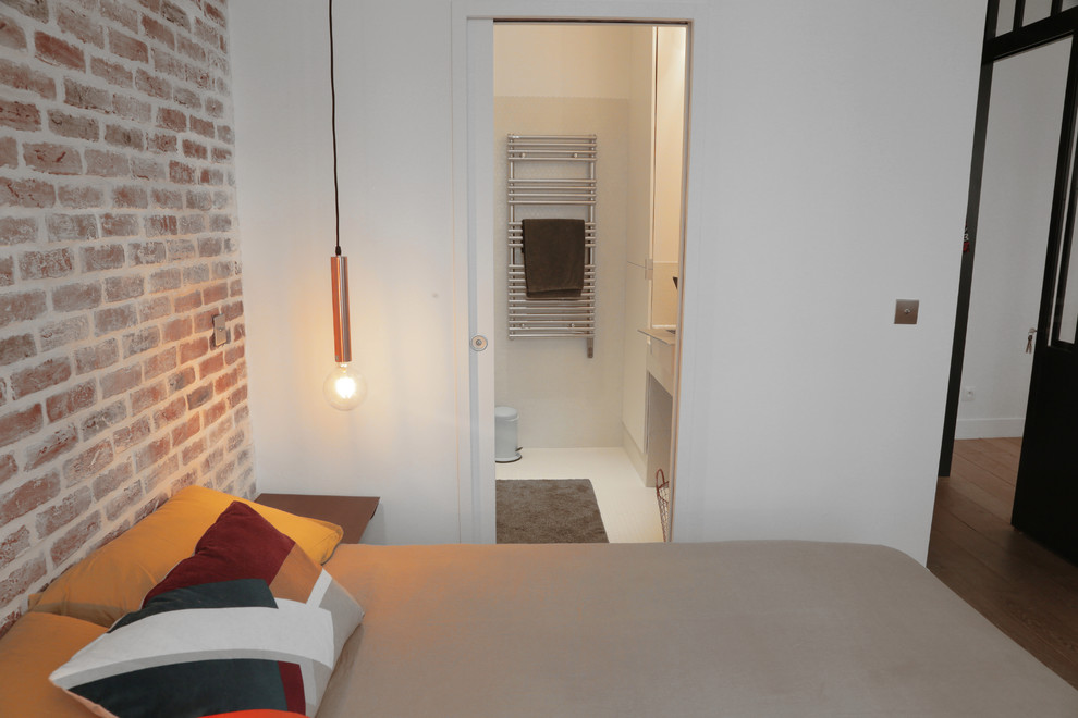 Design ideas for an urban bedroom in Paris.