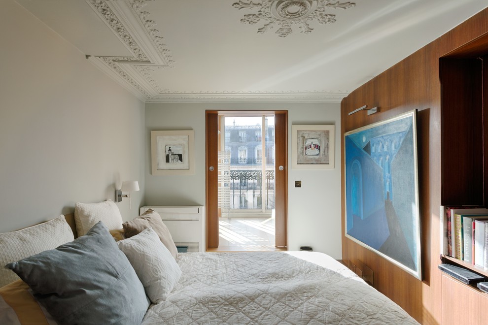 Idee per una camera da letto classica con pareti bianche