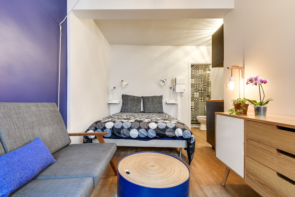 パリにある小さなコンテンポラリースタイルのおしゃれな寝室