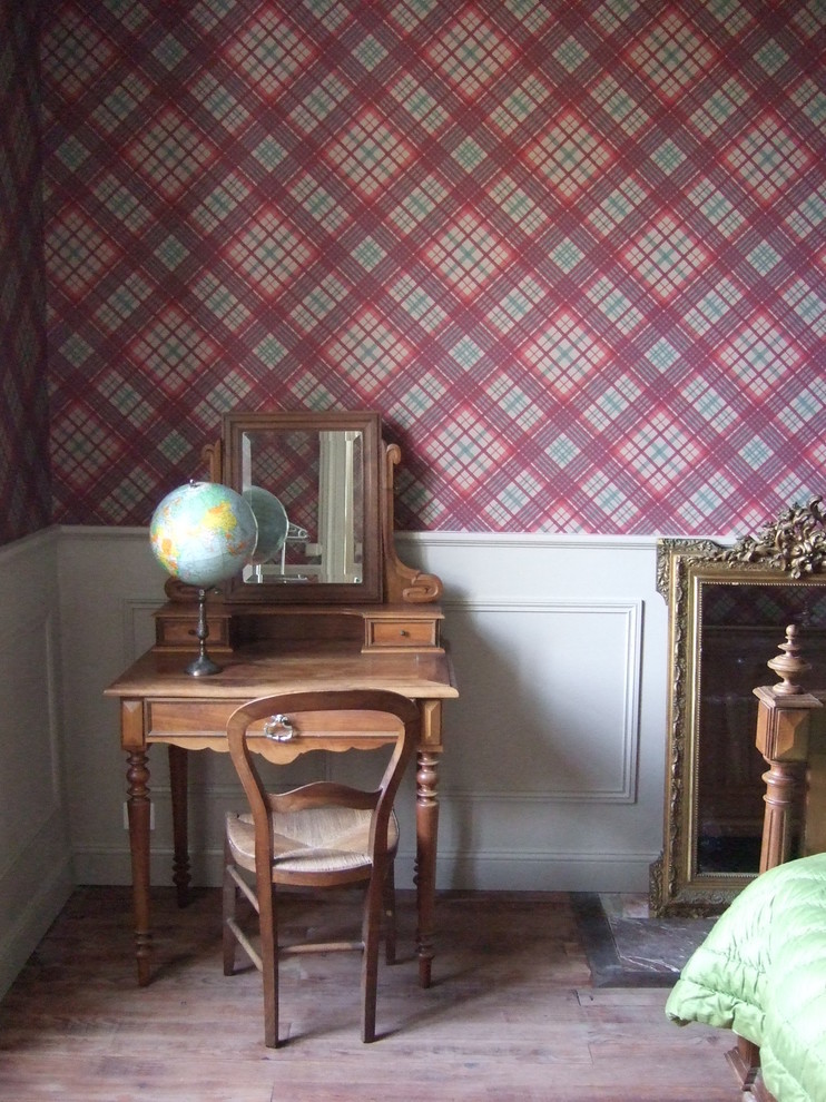 Idée de décoration pour une grande chambre vintage.
